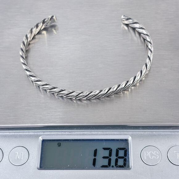 Southwest Hand Tooled Cuff Bracelet | Vintage Sterling Silver 925 | 6.5" - Picture 10 of 10